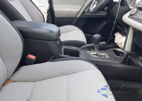 2018 Toyota Rav4 Xle из США, поврежденный, VIN 2T3RFREV7JW795902